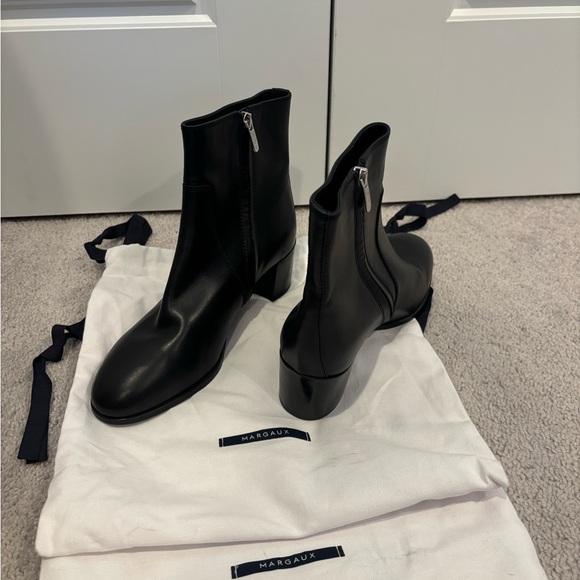 Margaux black ankle leather boots - New Condition